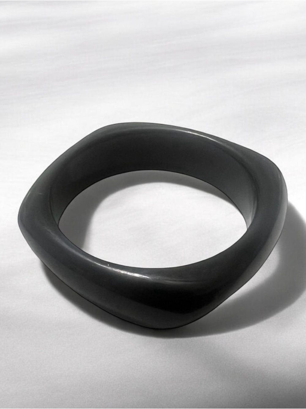 🔥🔥🆕Black Geometric Resin Bangle Bracelet